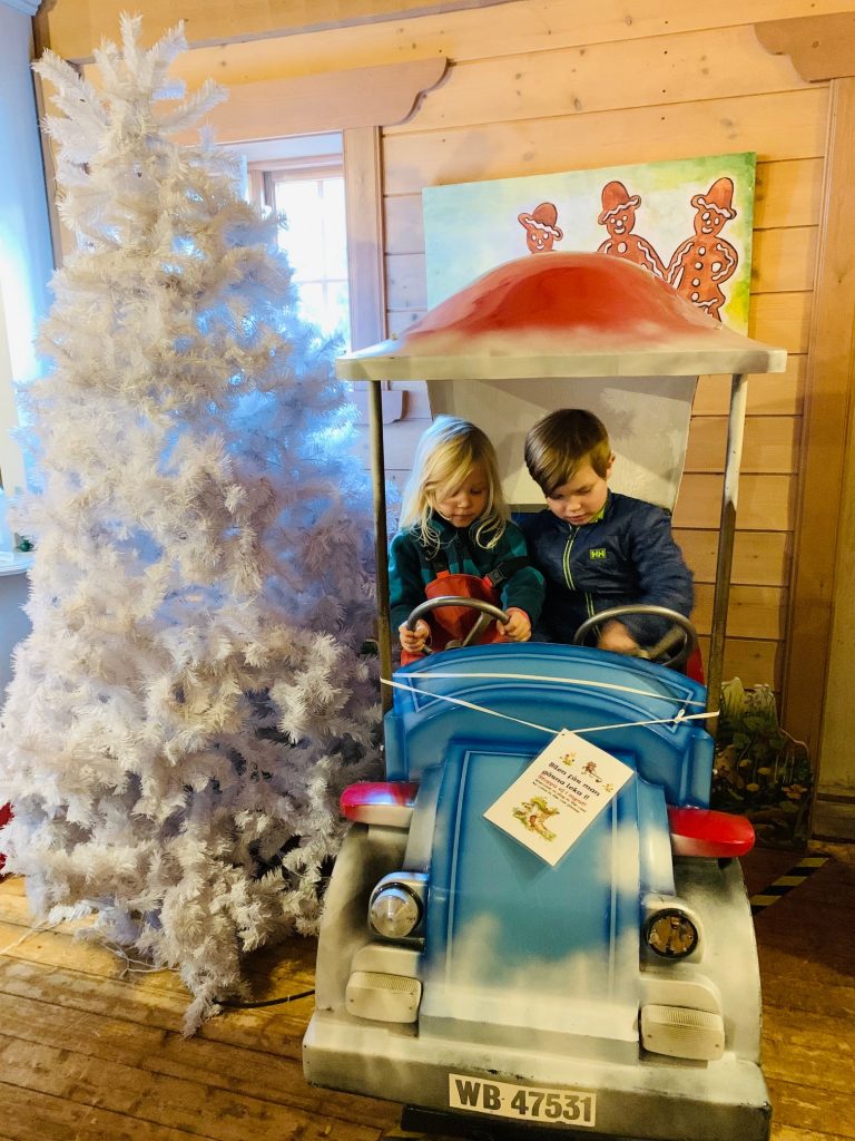 How to visit Santa in Mora